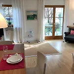 Apartamento Im Schoenen Dorf - Idyllische Lage Mit Terrasse Und Garten